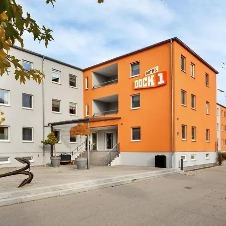 Hotell Dock1 3*